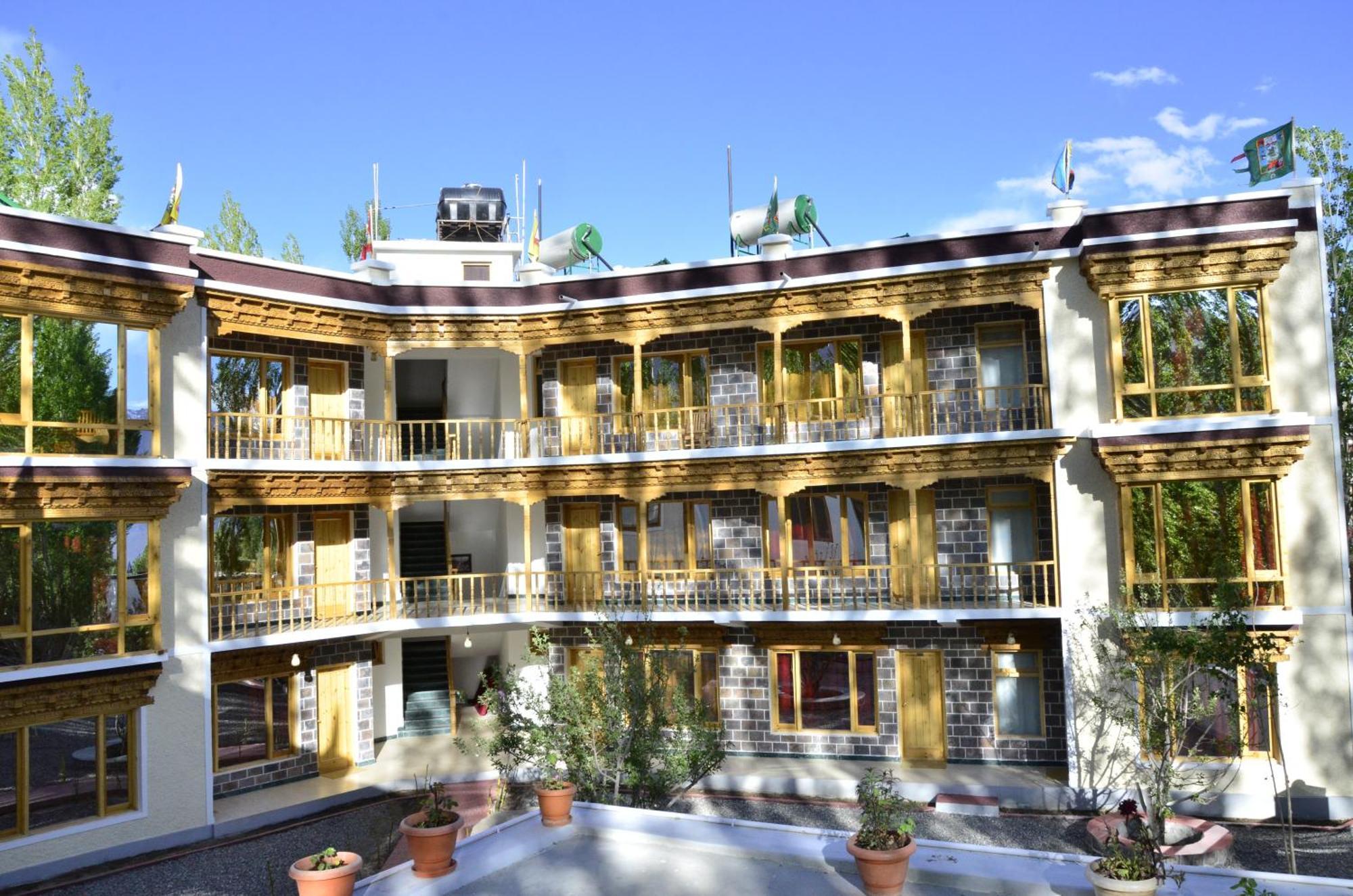 Hotel Lhalingkha Leh Eksteriør billede